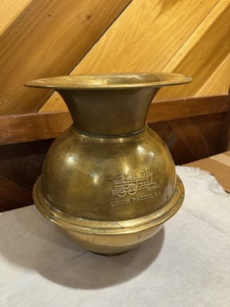 Vintage metal spittoons - 2